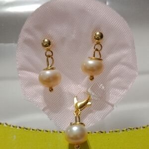 Gold and Cream Pearl Drop Earrings